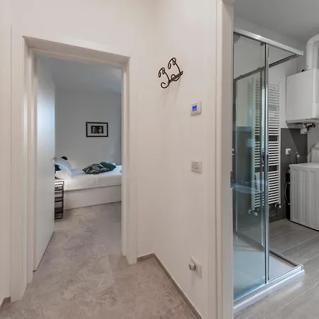 Housmart Montanara 606-4