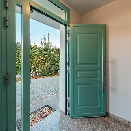 Апартаменты Housmart Montanara 606-4 *