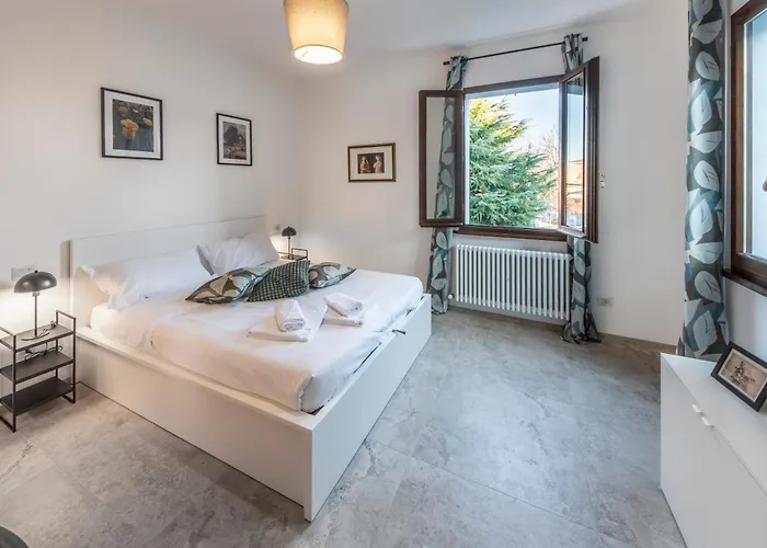 Housmart Montanara 606-4